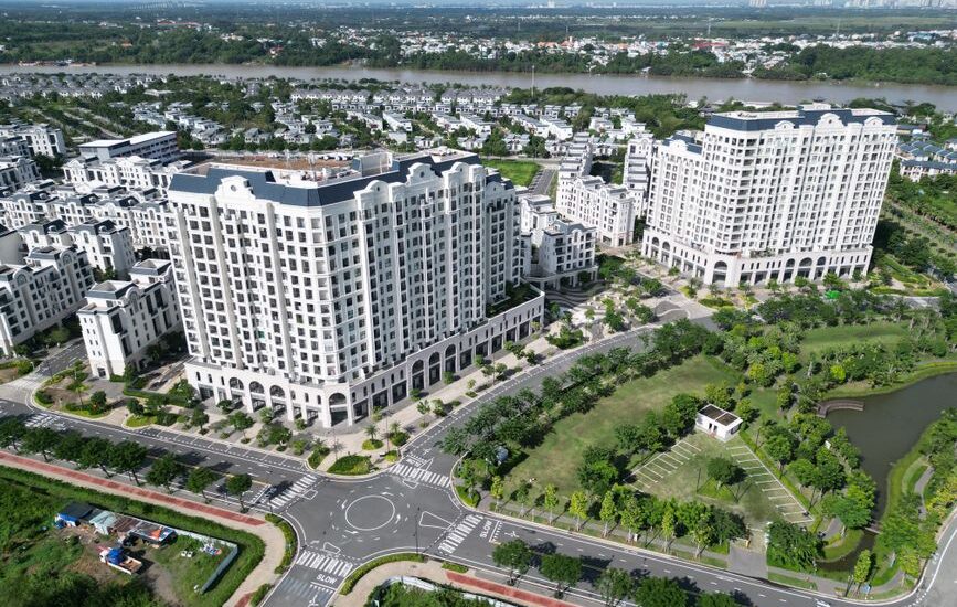 Thông tư mới nới lỏng tín dụng bất động sản: Cơ hội khơi thông dòng vốn