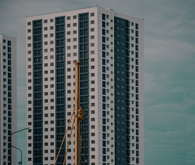 Thị Trường Bất Động Sản Quý 2/2026: Phân Khúc Căn Hộ Tái Nóng, Nguồn Cung Vẫn Eo Hẹp